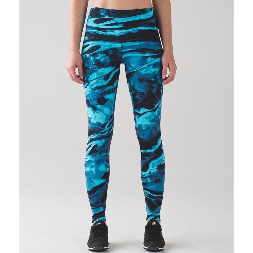 Lululemon Wunder Under Hi Rise size 2